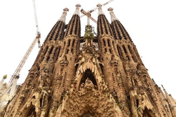 Sagrada Família  มหาวิหารที่ยัง “สร้างไม่เสร็จ” ผลงานชิ้นสุดท้ายของ